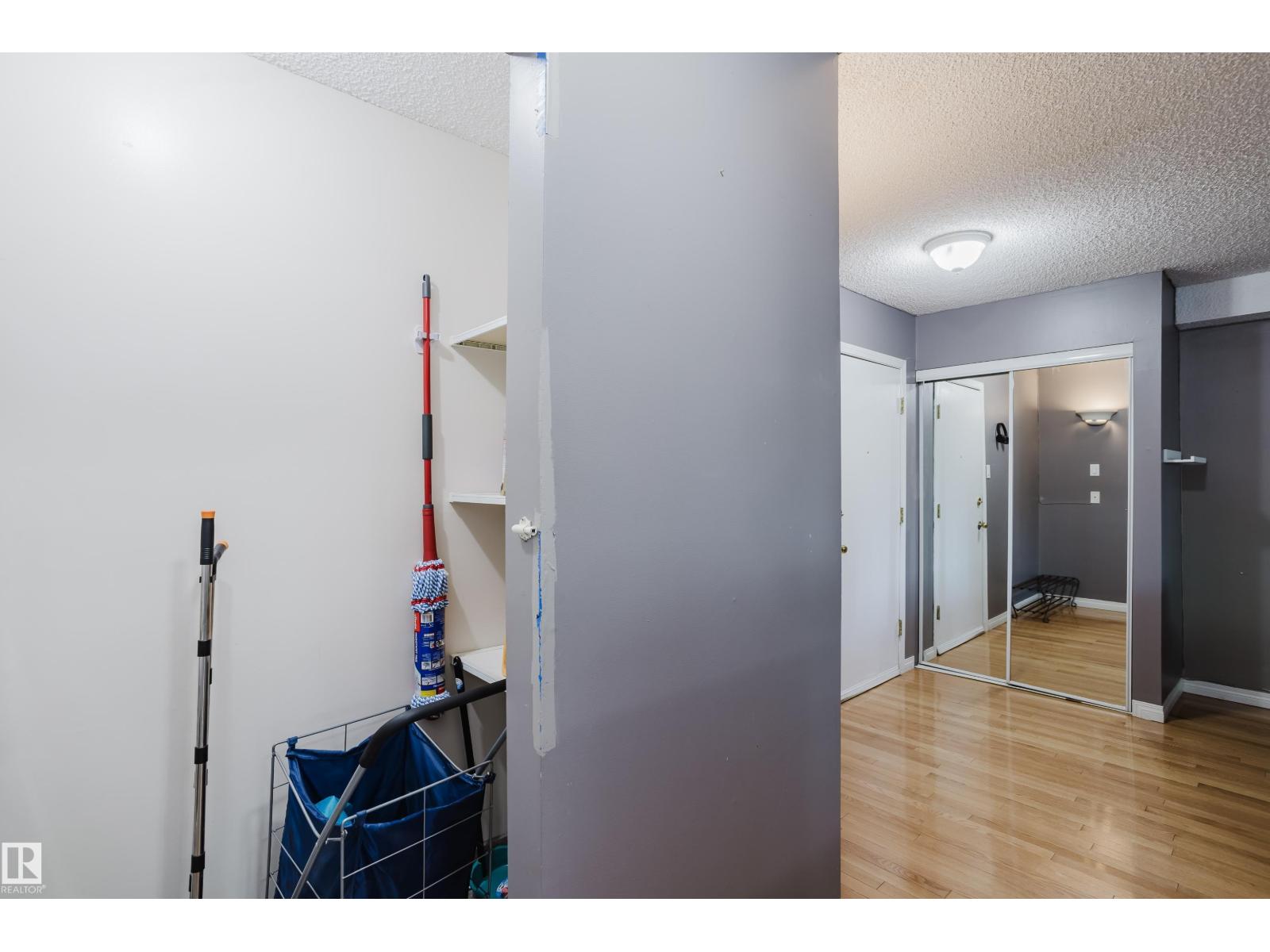Photo 26 of 106 11217 103 Av Nw, Edmonton AB