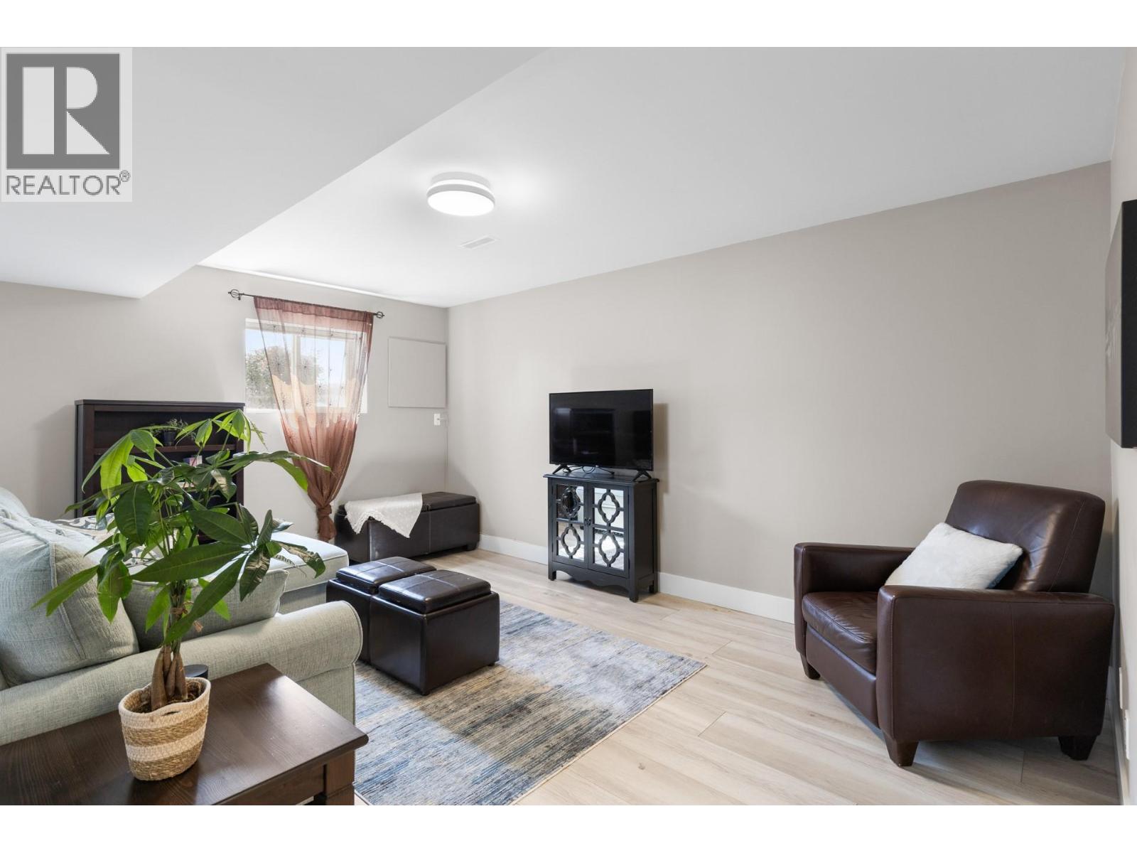  2440 Margaret Road, West Kelowna