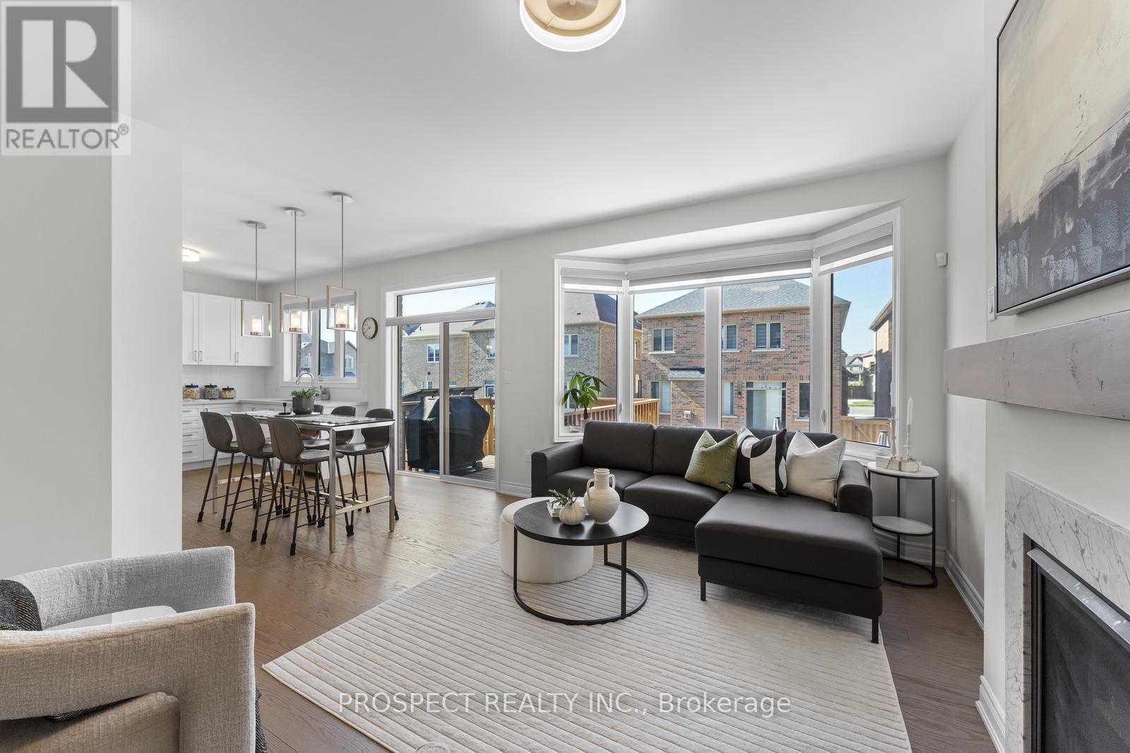 Photo 11 of 42 Ryerson Drive, Vaughan ON