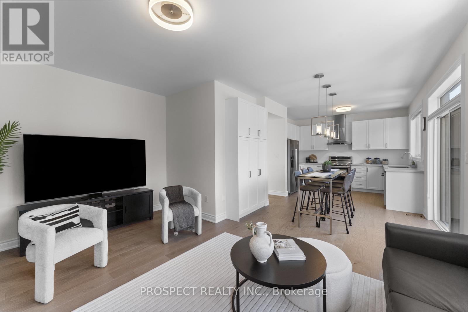 Photo 12 of 42 Ryerson Drive, Vaughan ON