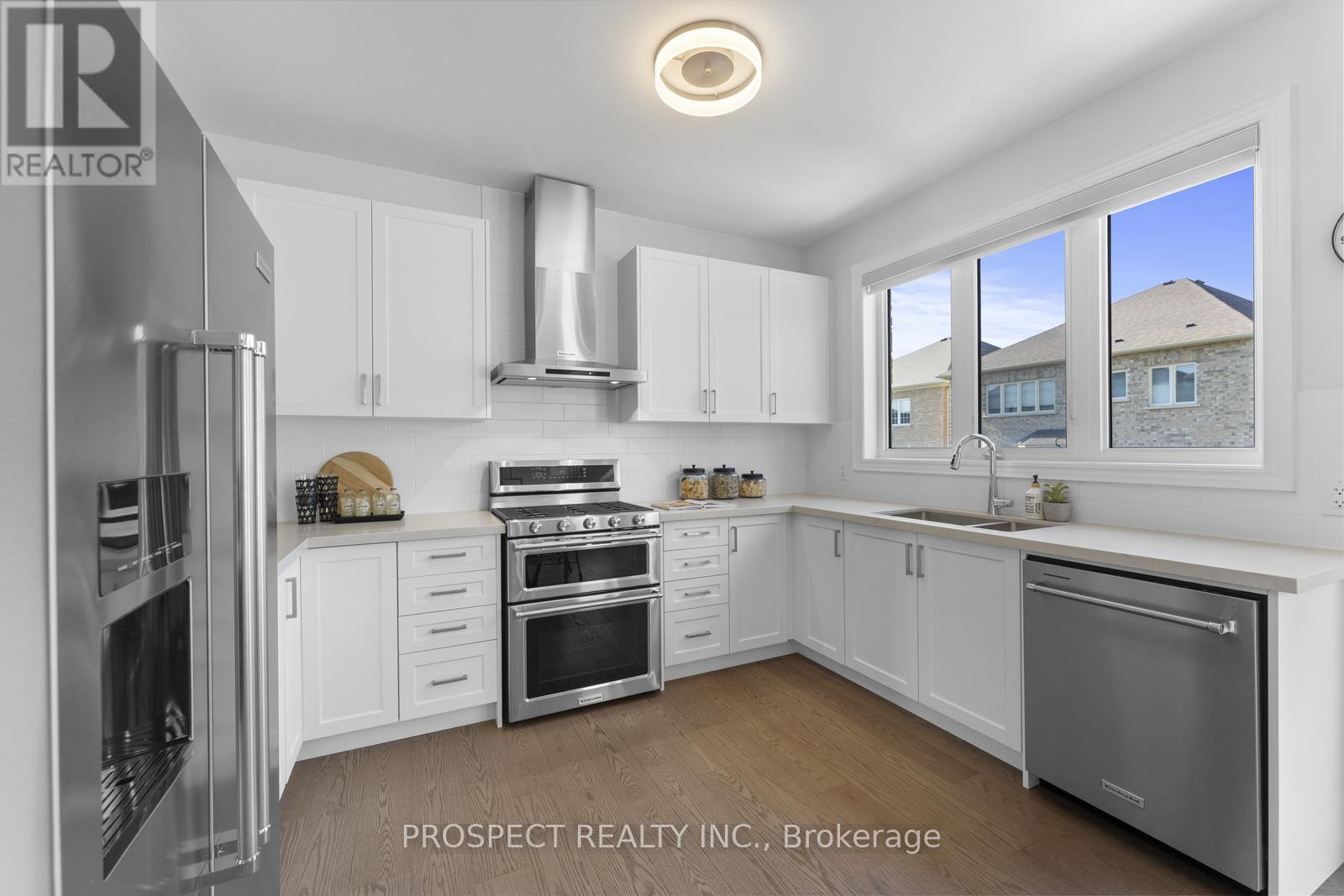 Photo 15 of 42 Ryerson Drive, Vaughan ON