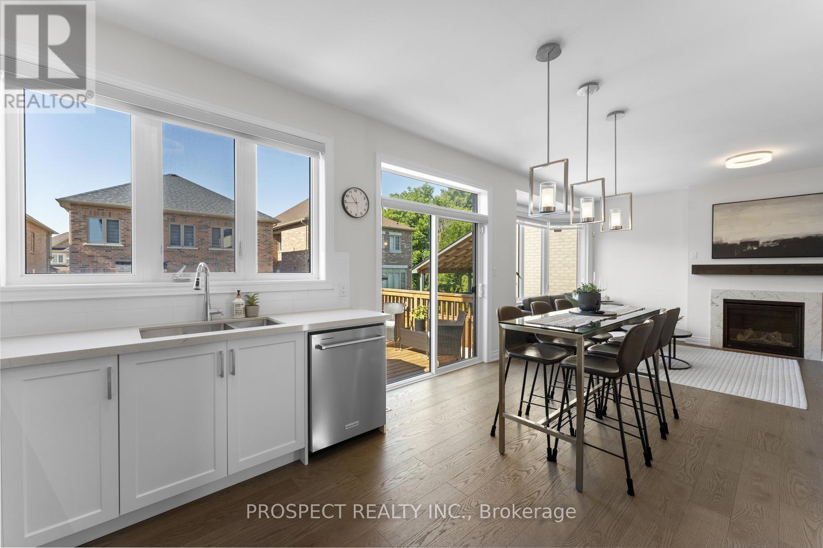 Photo 17 of 42 Ryerson Drive, Vaughan ON