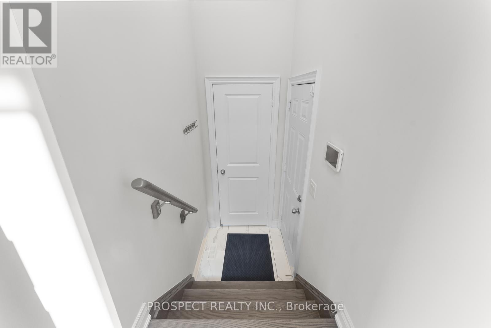 Photo 22 of 42 Ryerson Drive, Vaughan ON