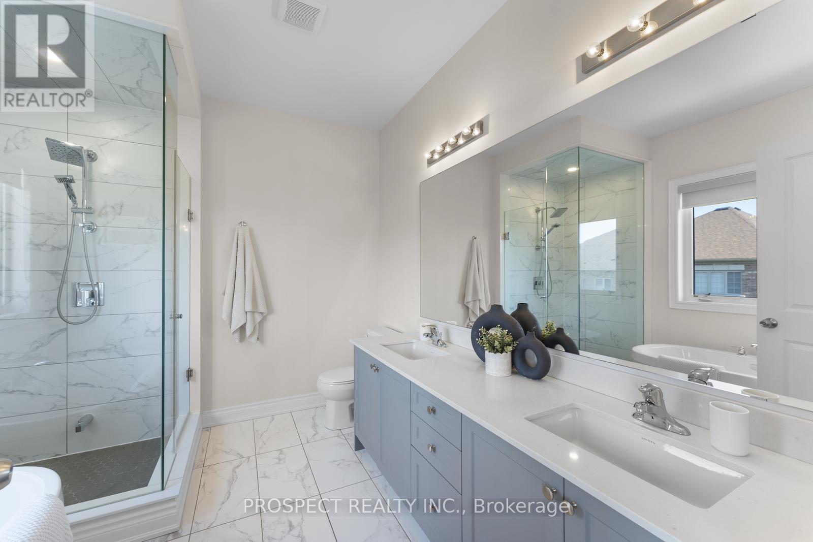 Photo 27 of 42 Ryerson Drive, Vaughan ON