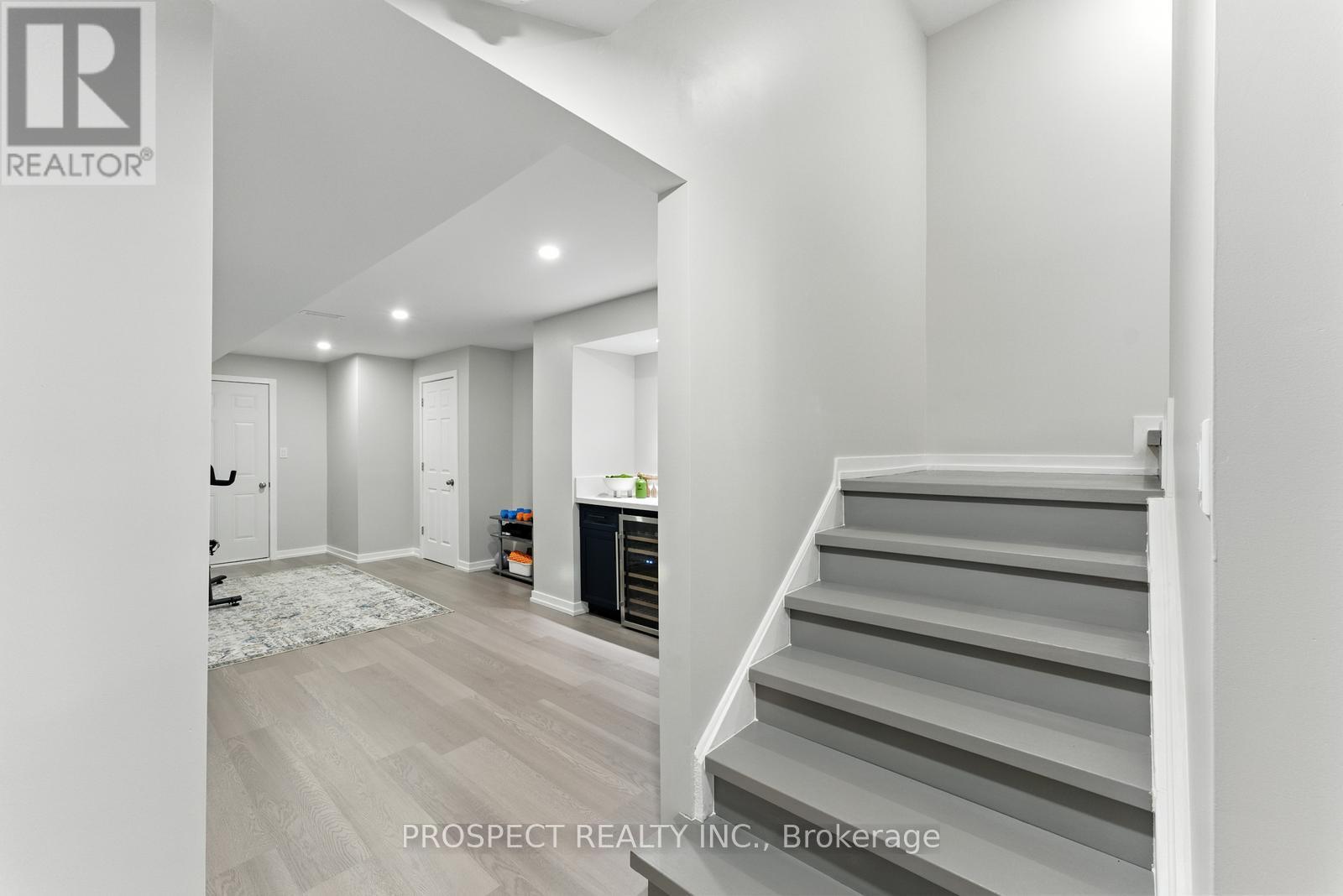 Photo 36 of 42 Ryerson Drive, Vaughan ON