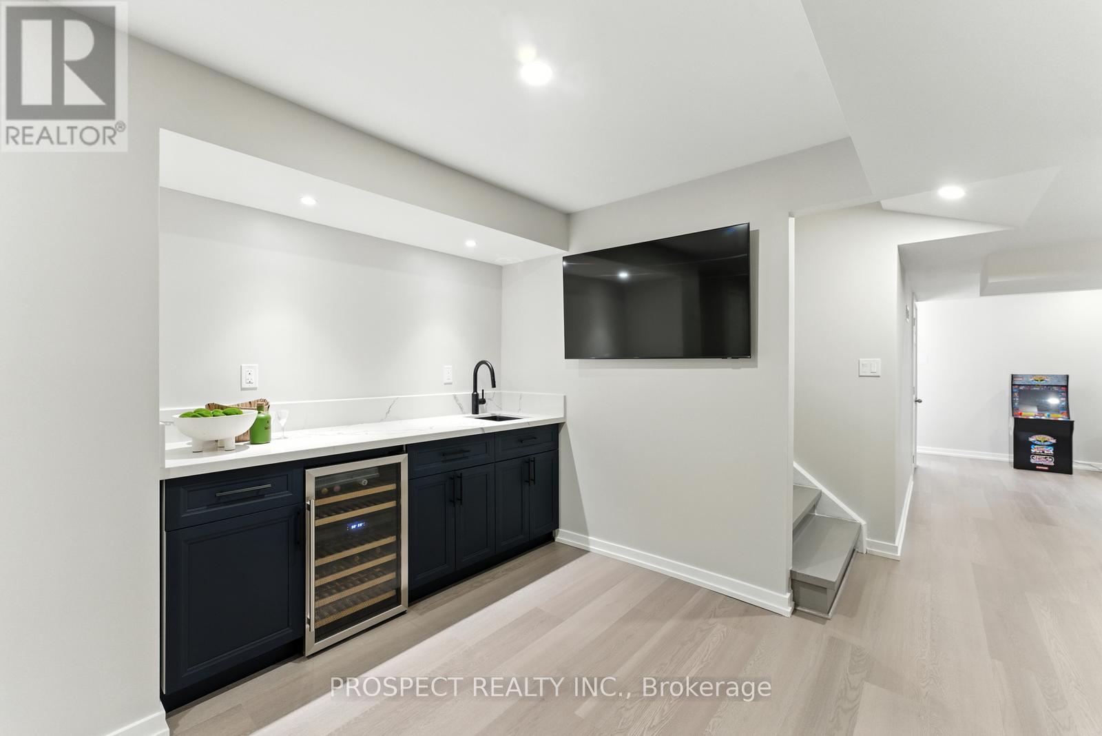 Photo 40 of 42 Ryerson Drive, Vaughan ON