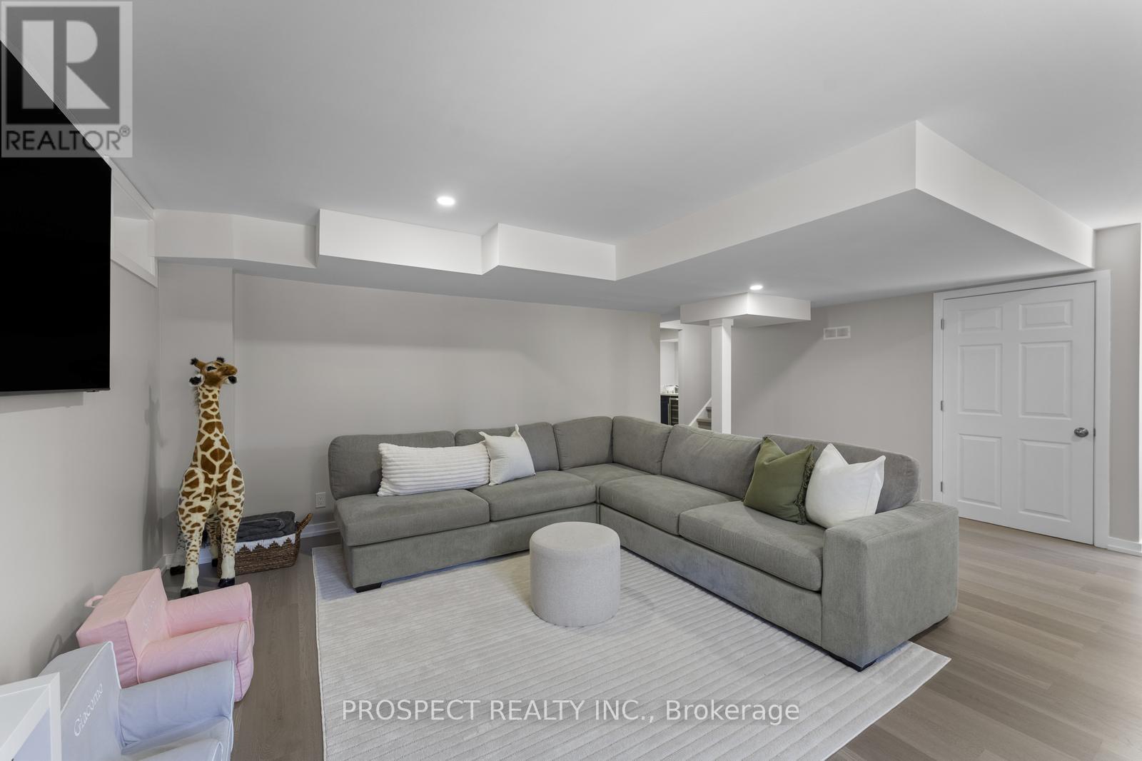 Photo 42 of 42 Ryerson Drive, Vaughan ON