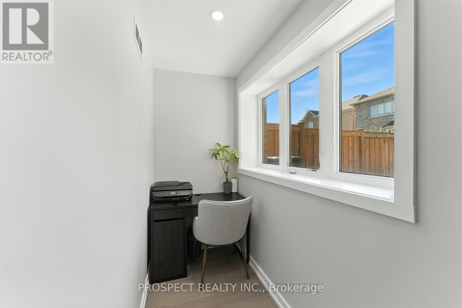 Photo 43 of 42 Ryerson Drive, Vaughan ON