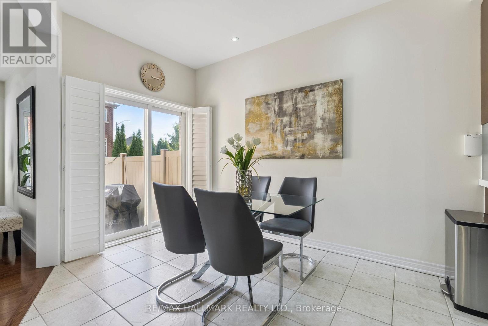 Photo 15 of 73 Lauderdale Drive, Vaughan ON