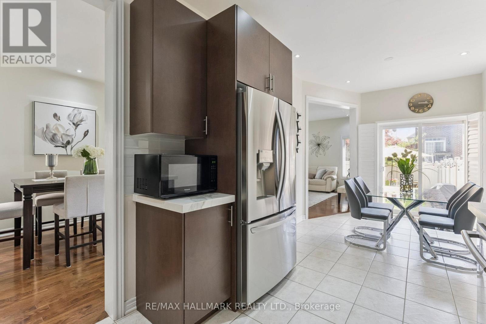 Photo 19 of 73 Lauderdale Drive, Vaughan ON
