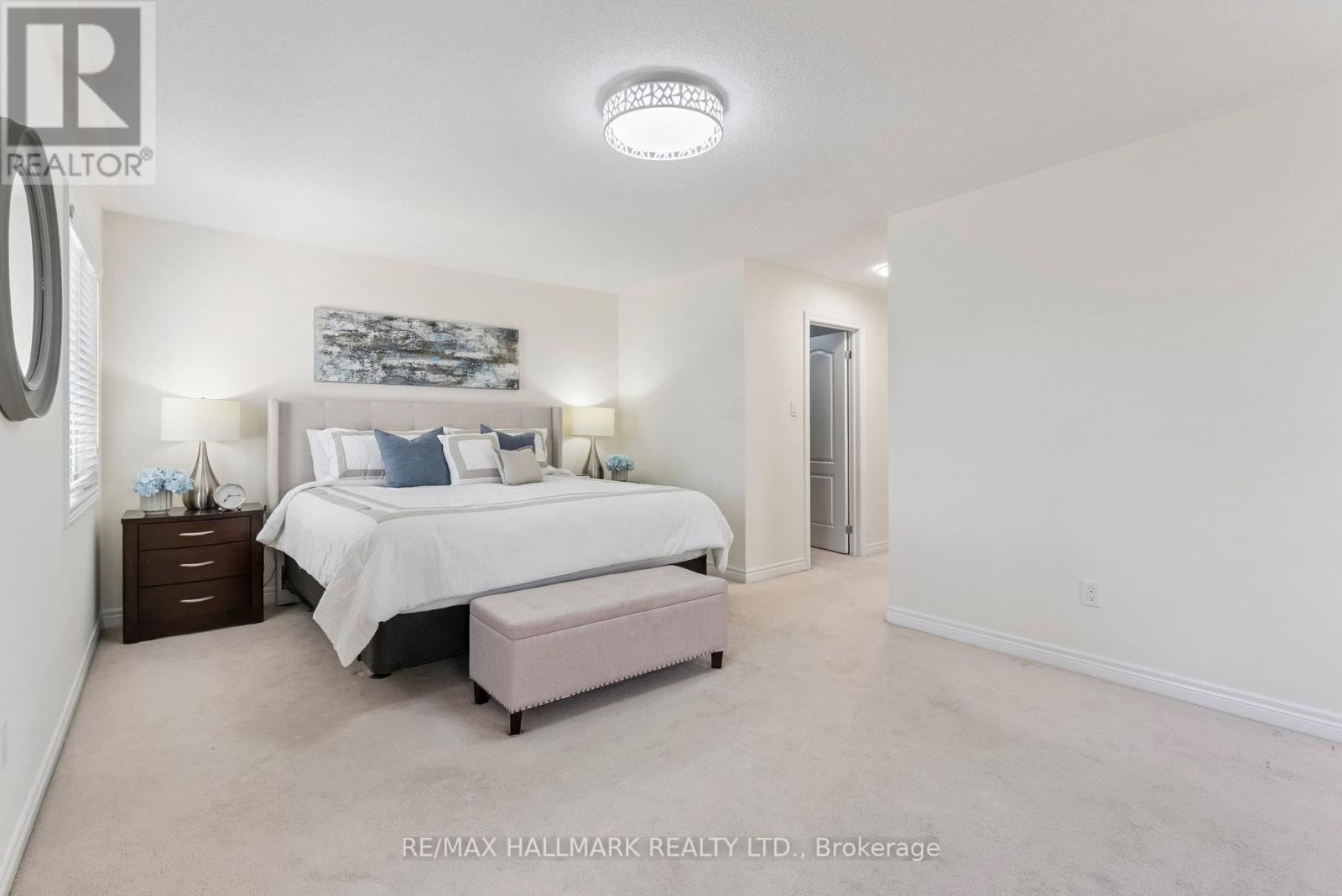 Photo 24 of 73 Lauderdale Drive, Vaughan ON
