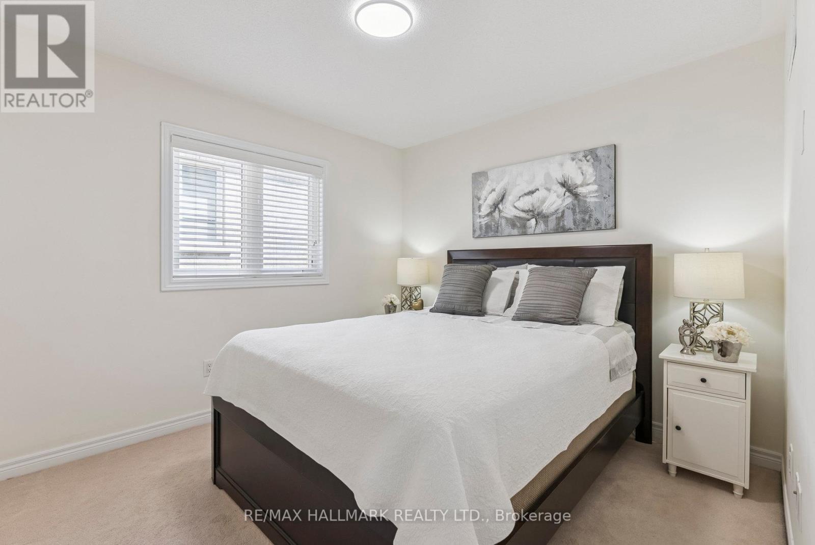 Photo 33 of 73 Lauderdale Drive, Vaughan ON