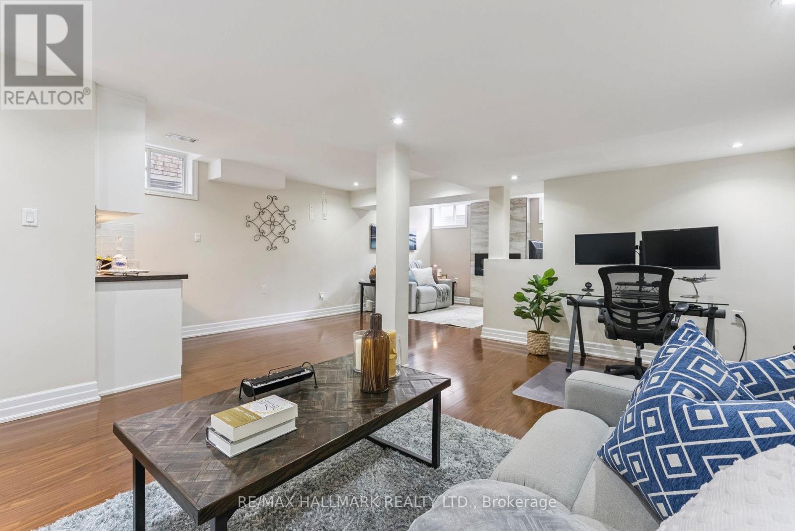 Photo 35 of 73 Lauderdale Drive, Vaughan ON