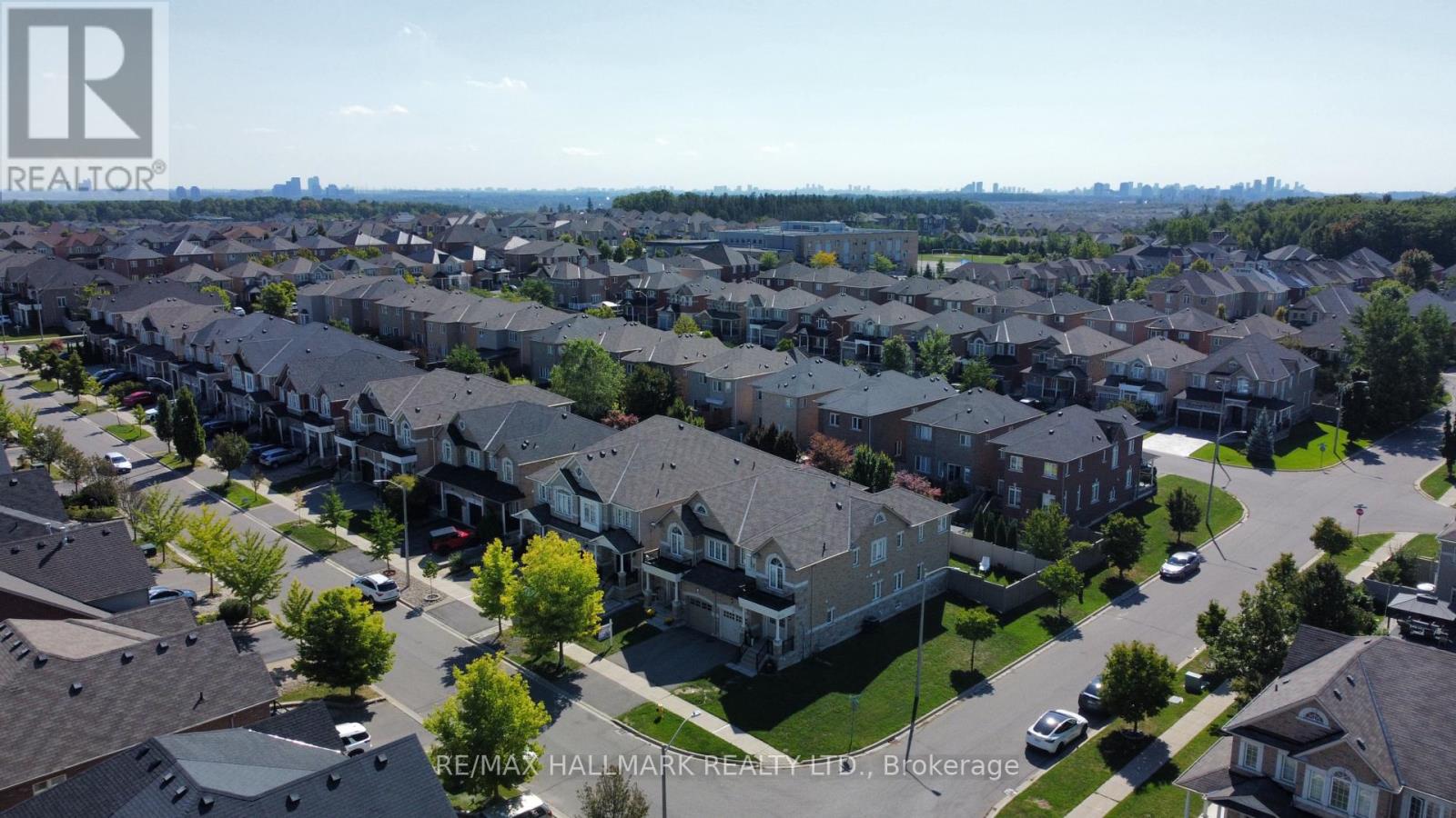 Photo 48 of 73 Lauderdale Drive, Vaughan ON