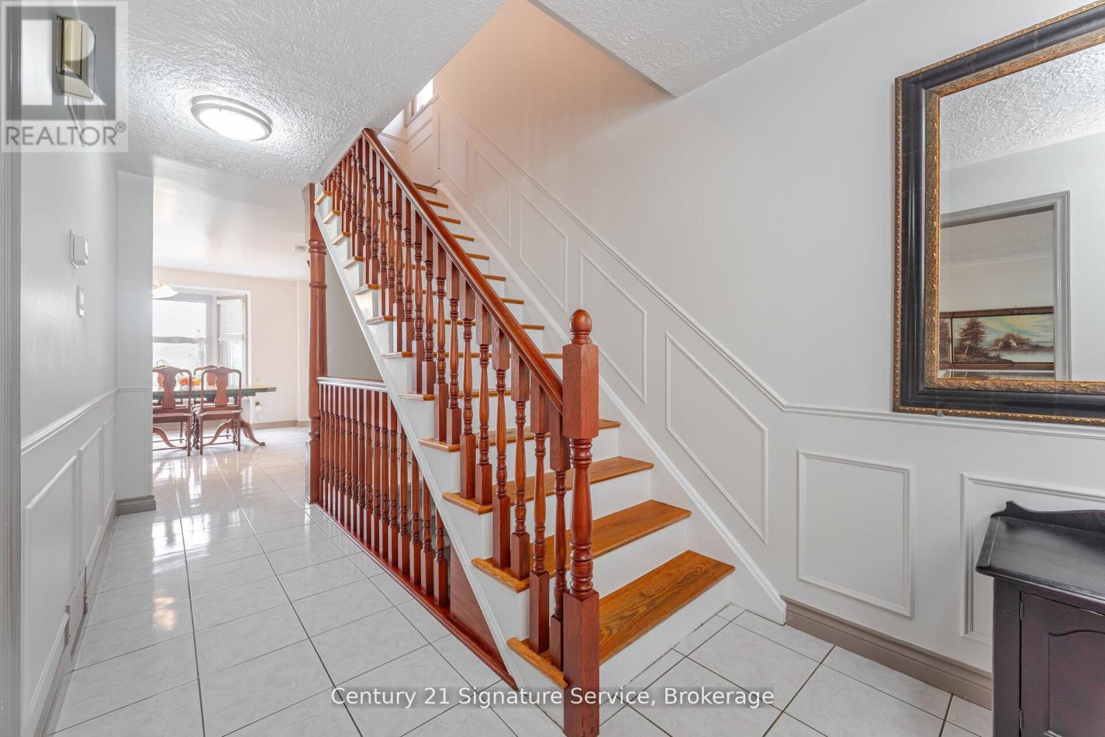 Photo 29 of 512 Selsey Drive, Mississauga ON