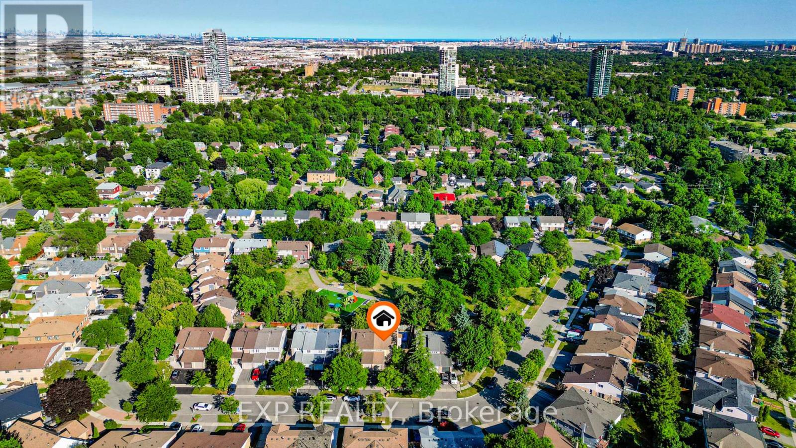Photo 40 of 76 Salisbury Circle, Brampton ON