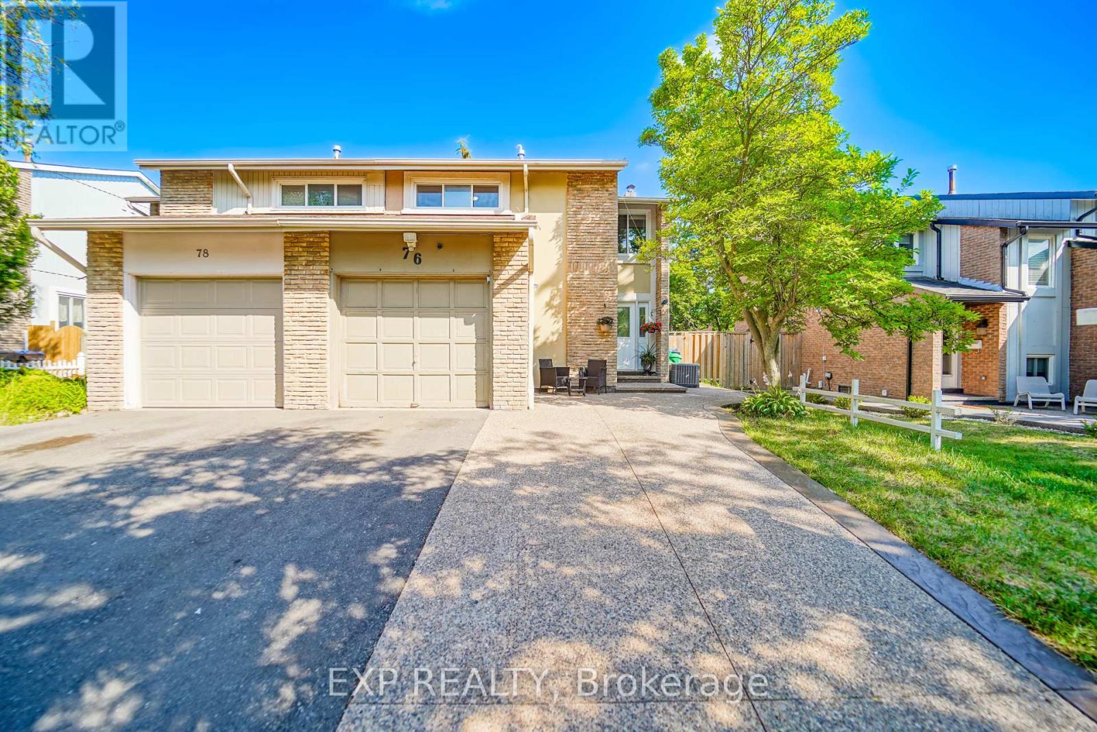 Photo 1 of 76 Salisbury Circle, Brampton ON