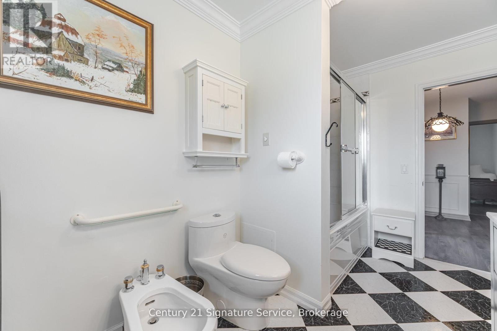 Photo 44 of 512 Selsey Drive, Mississauga ON