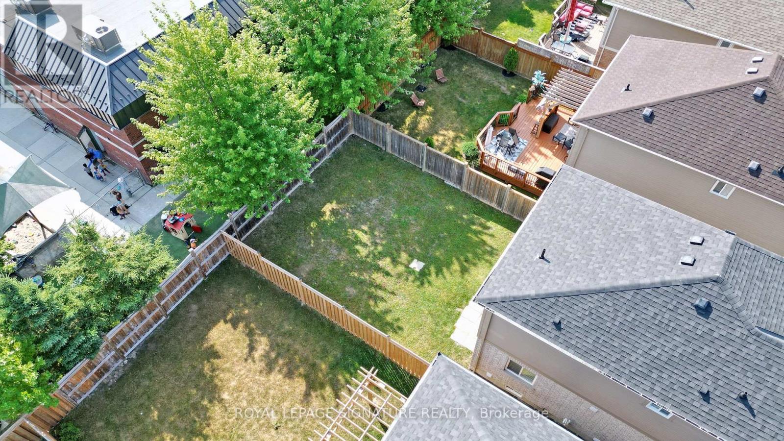 Photo 45 of 138 Sun King Crescent, Barrie ON