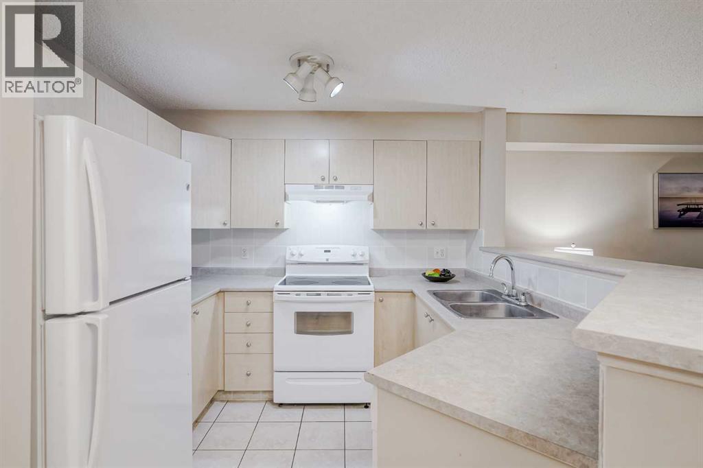 Photo 10 of 4310 604 8 Street Sw, Airdrie AB