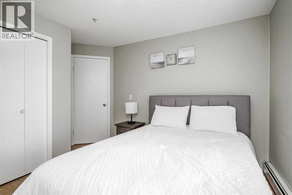 Photo 15 of 4310 604 8 Street Sw, Airdrie AB