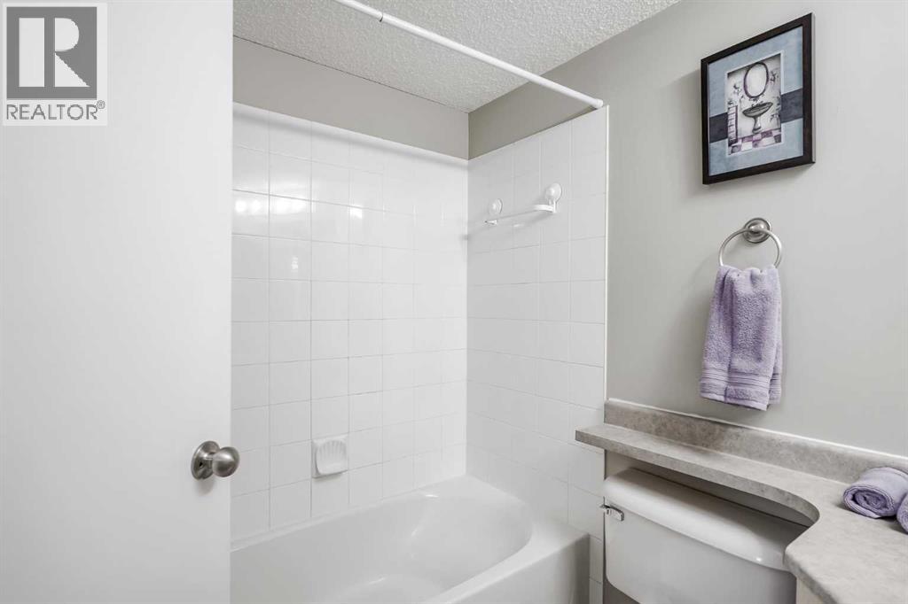 Photo 17 of 4310 604 8 Street Sw, Airdrie AB