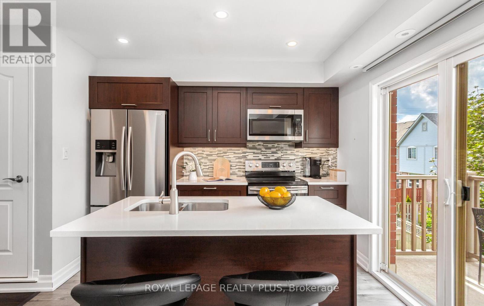 Photo 11 of 27 5050 Intrepid Drive, Mississauga ON