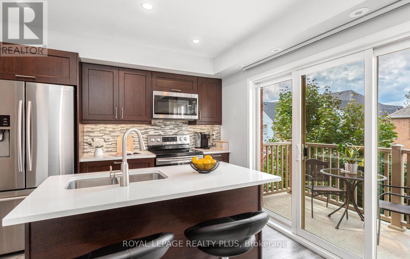 Photo 12 of 27 5050 Intrepid Drive, Mississauga ON