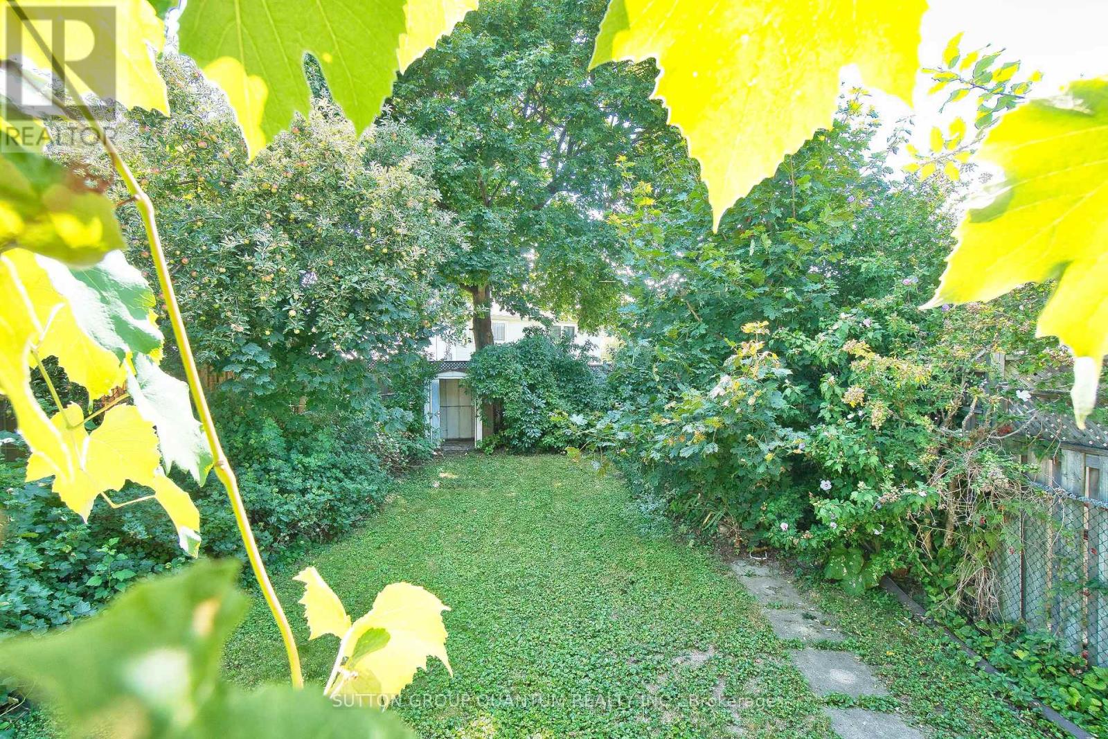 Photo 11 of 797 Eaglemount Crescent, Mississauga ON