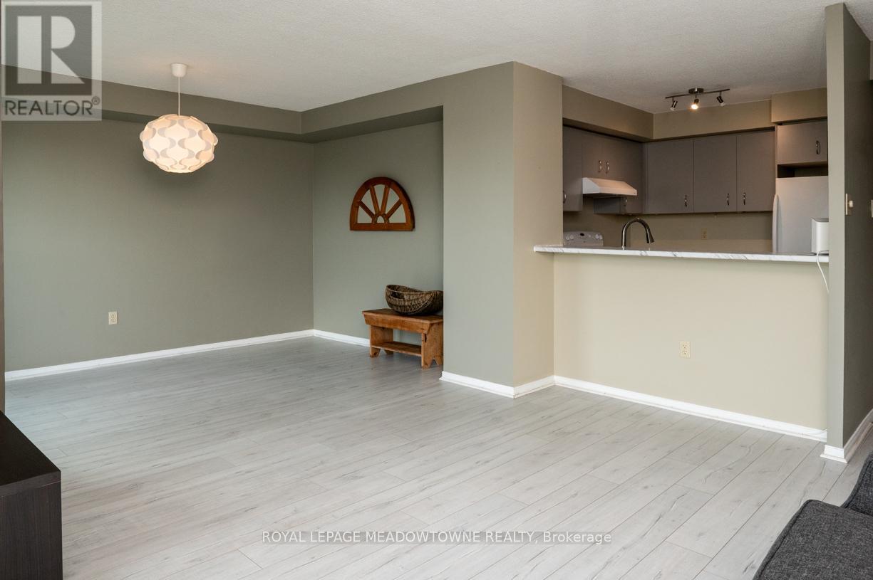 Photo 13 of 902 2155 Burnhamthorpe Road W, Mississauga ON