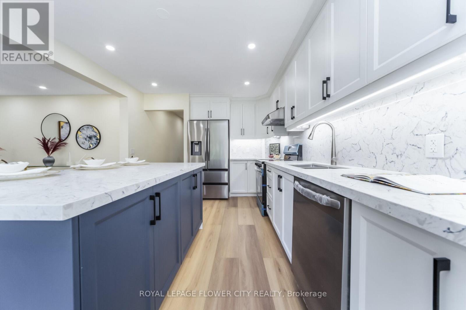 Photo 16 of 4 Natalie Court E, Brampton ON