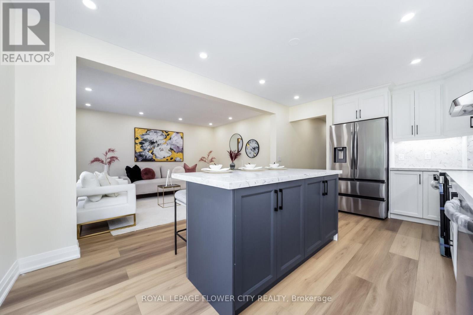 Photo 17 of 4 Natalie Court E, Brampton ON