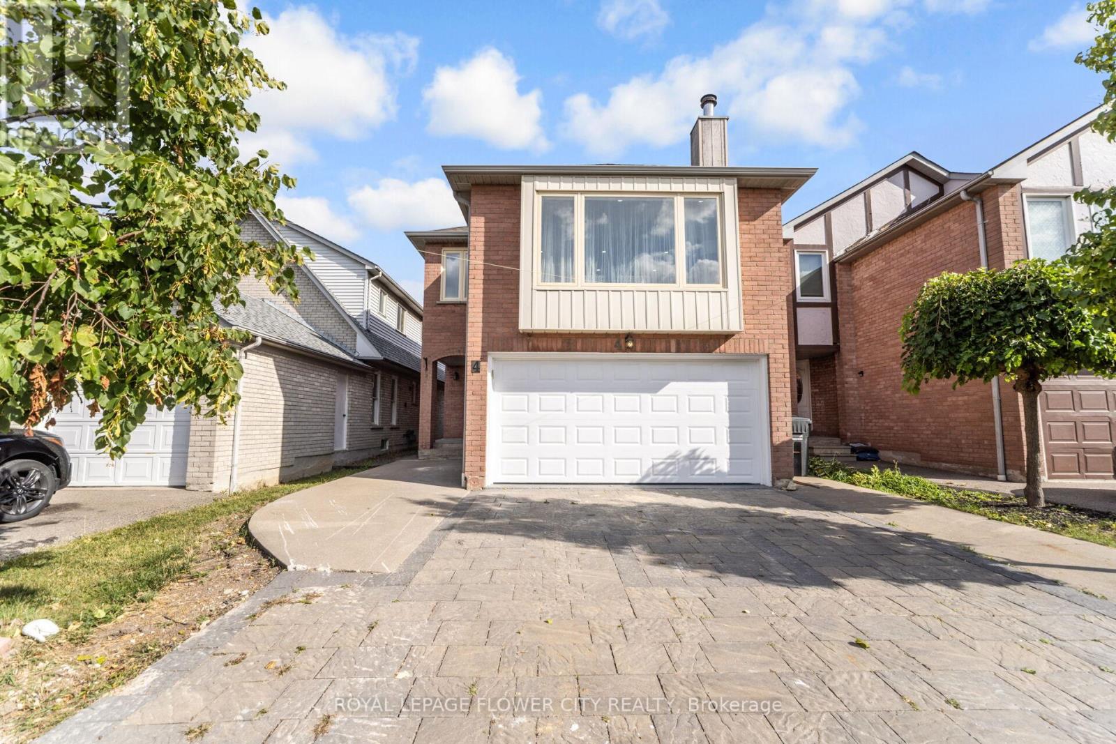 Photo 2 of 4 Natalie Court E, Brampton ON