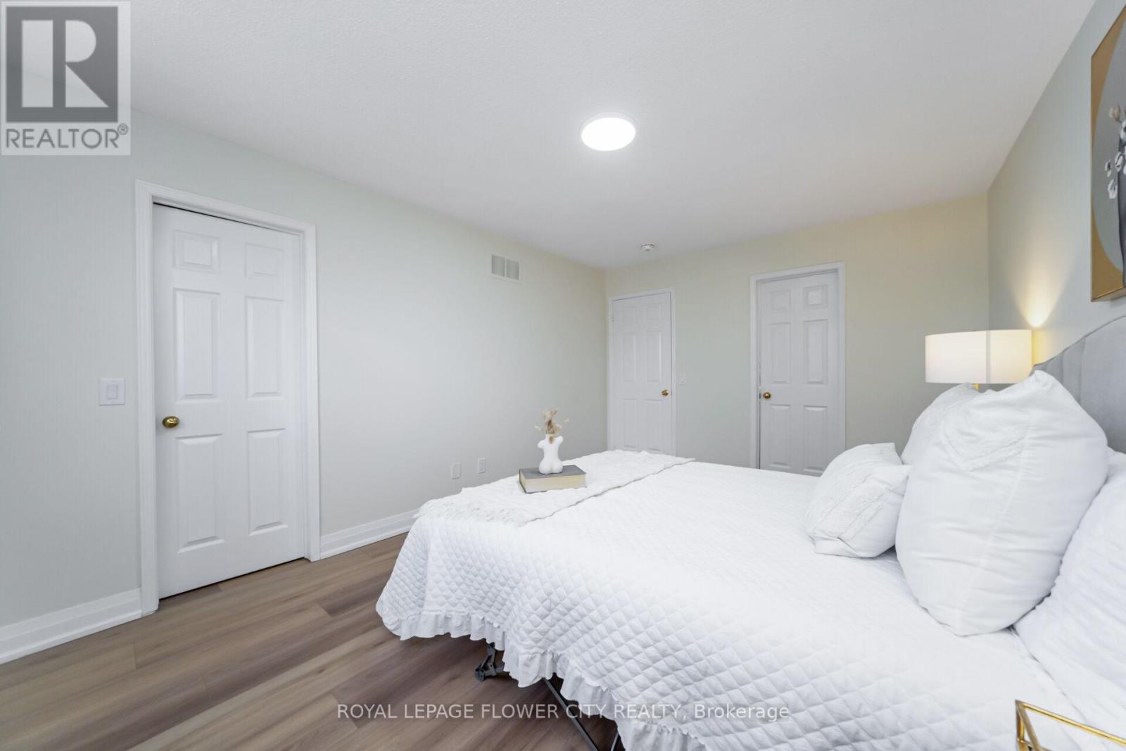 Photo 28 of 4 Natalie Court E, Brampton ON