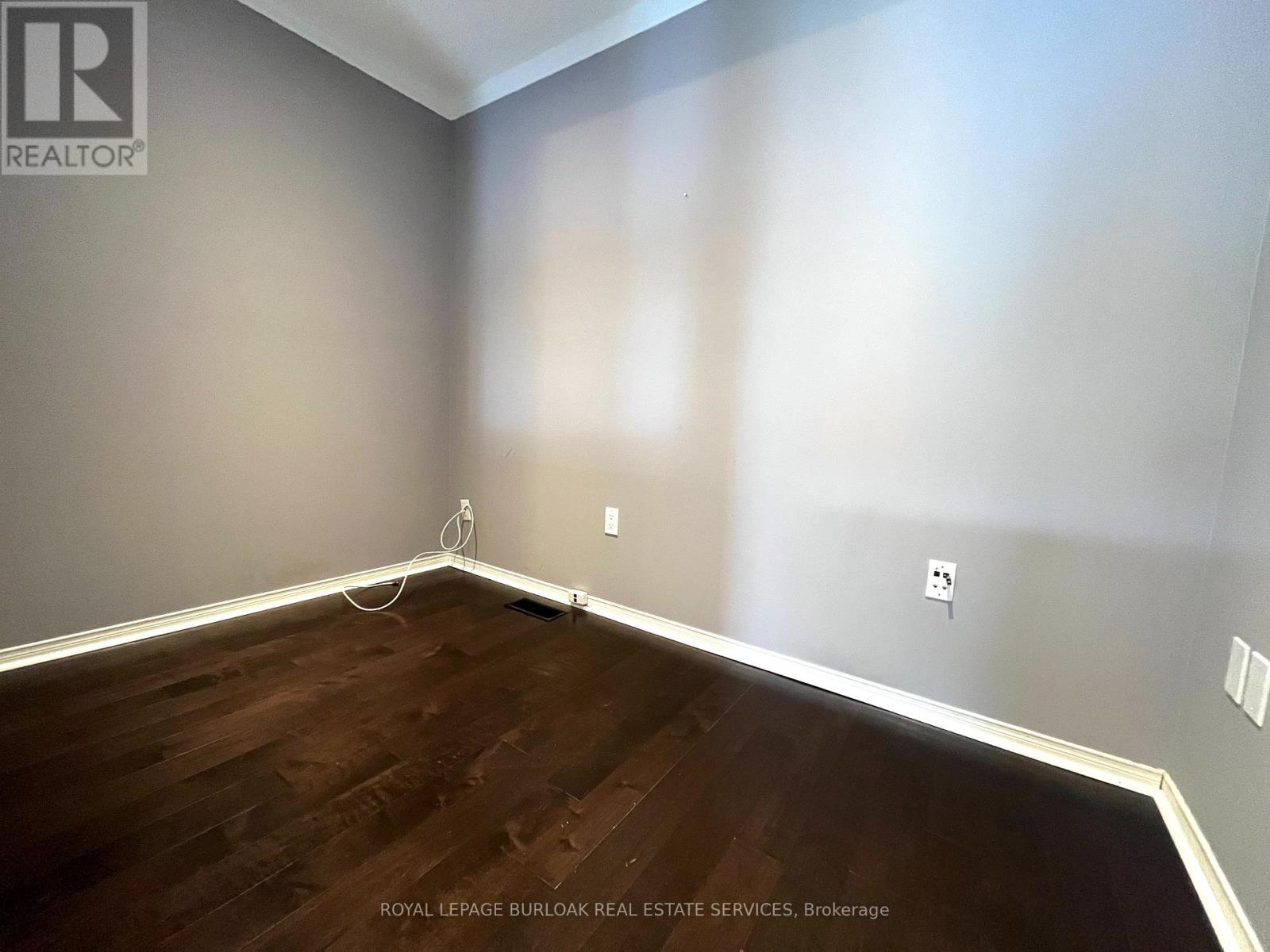 Photo 17 of 5256 Rome Crescent, Burlington ON