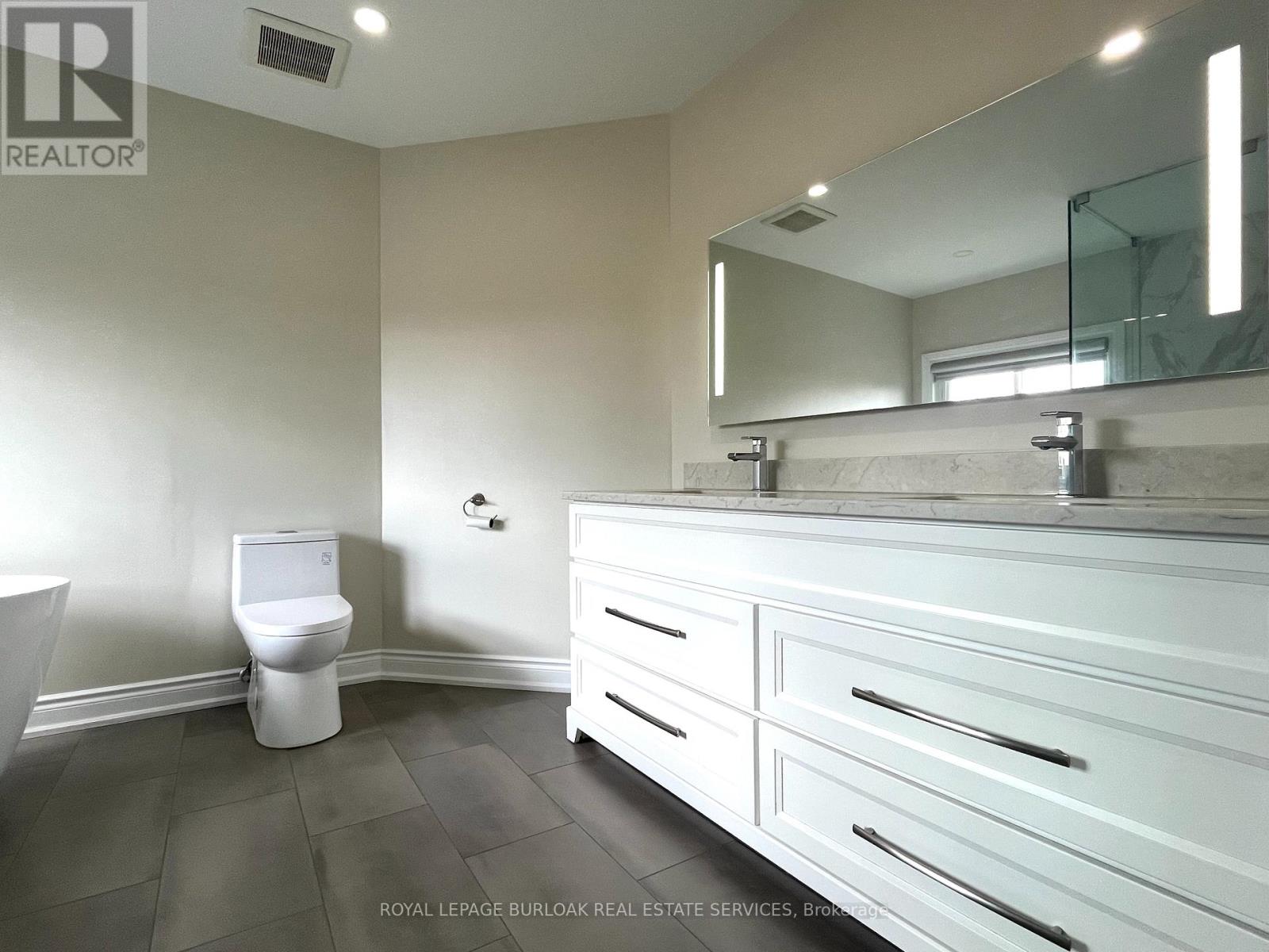 Photo 23 of 5256 Rome Crescent, Burlington ON