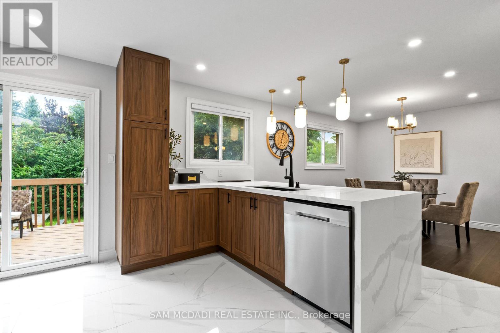 Photo 9 of 7209 Fayette Circle, Mississauga ON