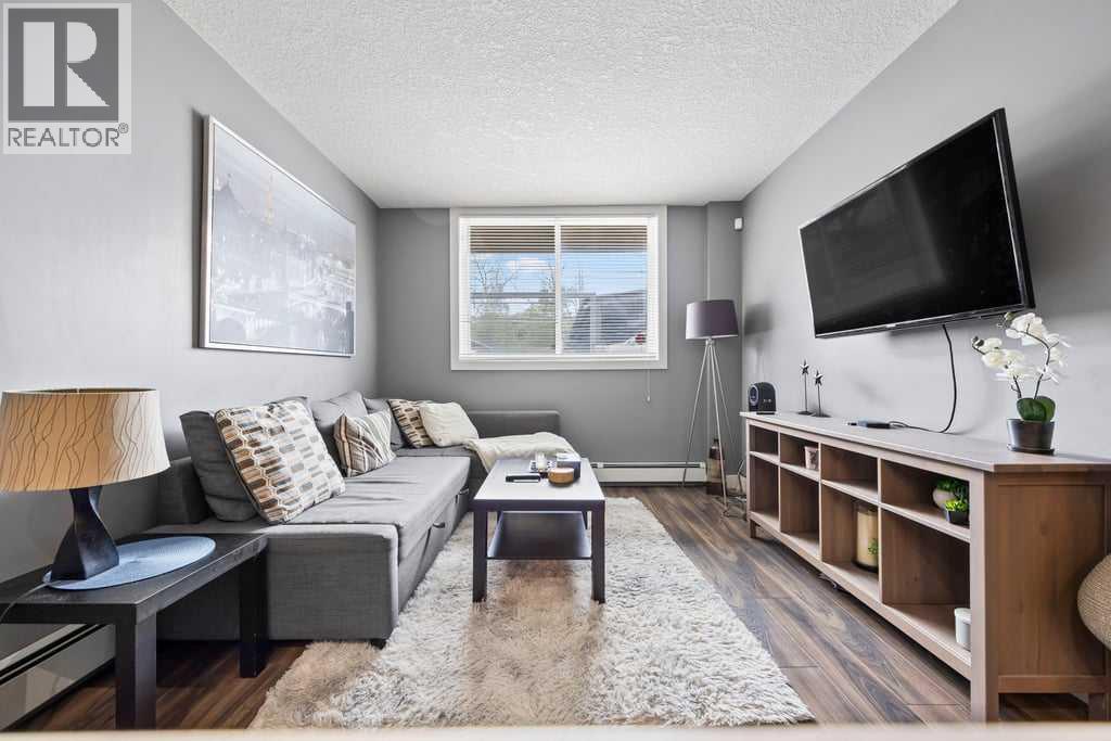 Photo 10 of 107 916 Memorial Drive Nw, Calgary AB