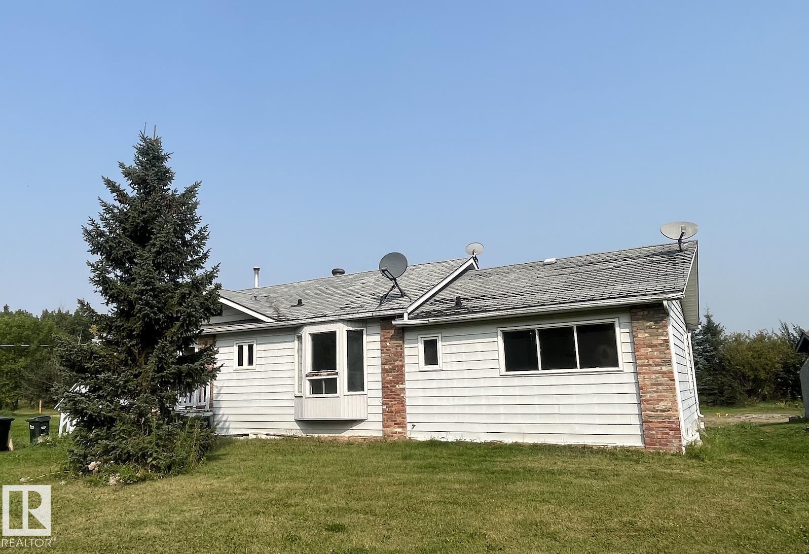 Photo 3 of 21346 Twp Road 524, Rural Strathcona County AB