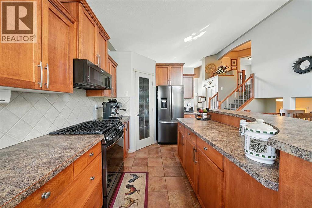 Photo 11 of 300 Lampard Crescent, Red Deer AB