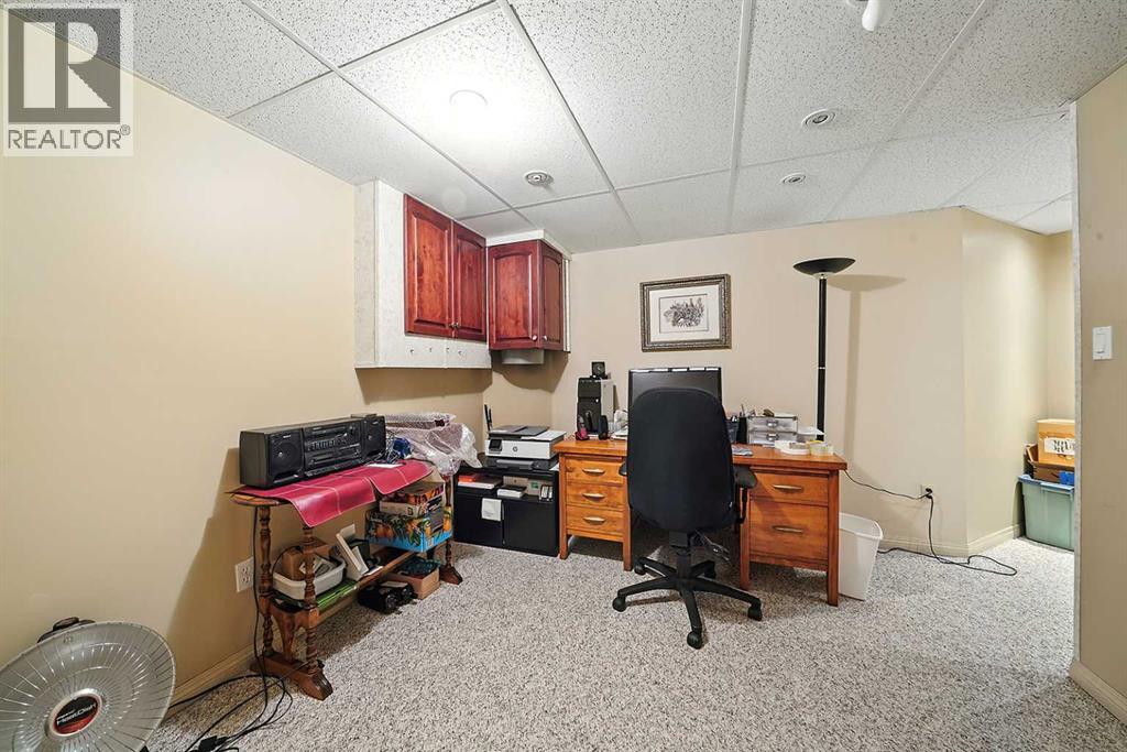 Photo 31 of 300 Lampard Crescent, Red Deer AB