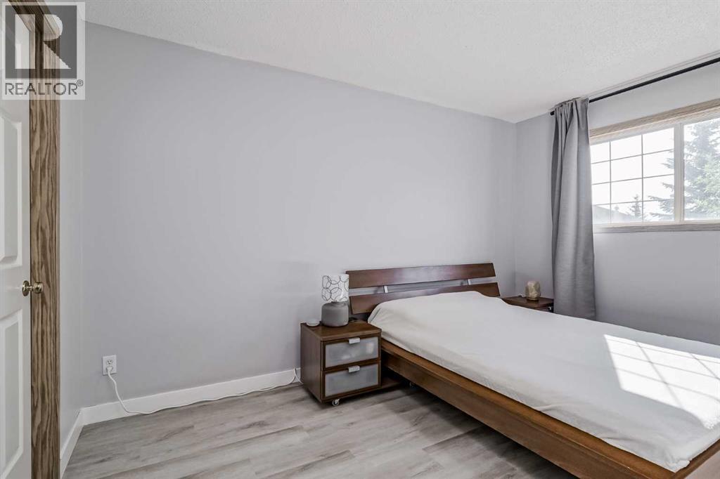Photo 10 of 83 Country Hills Villas Nw, Calgary AB