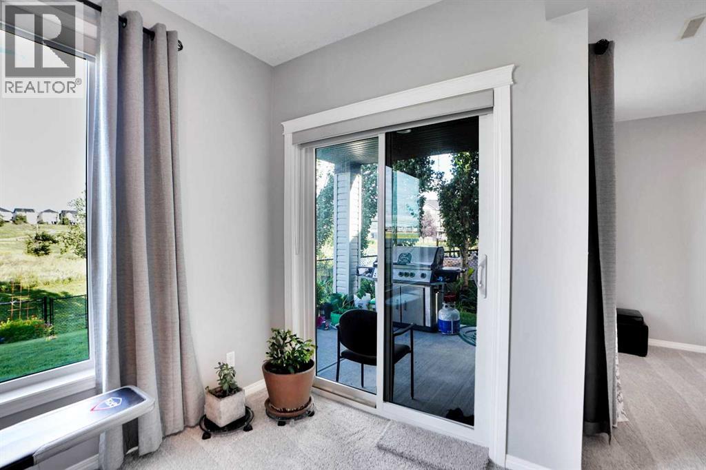 Photo 2 of 208 Panton Road Nw, Calgary AB