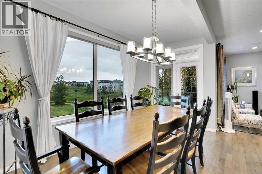 Photo 8 of 208 Panton Road Nw, Calgary AB