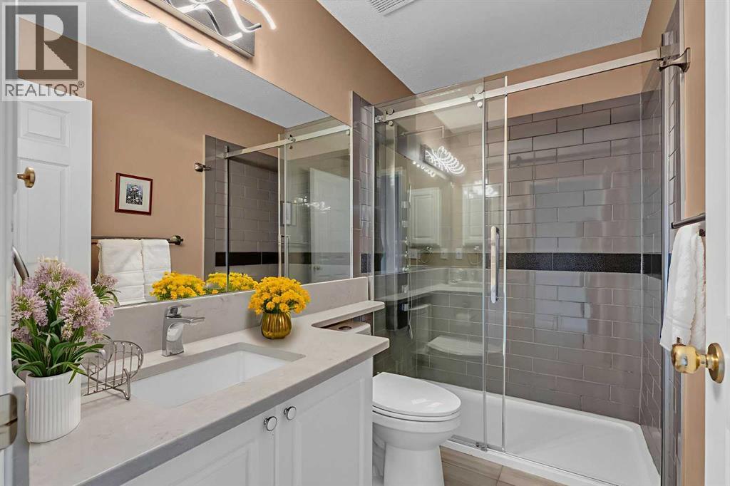 Single Family House for Sale in  Somerset Drive SW Somerset Calgary 