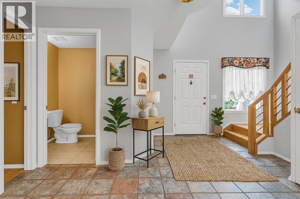 Single Family House for Sale in  Somerset Drive SW Somerset Calgary 