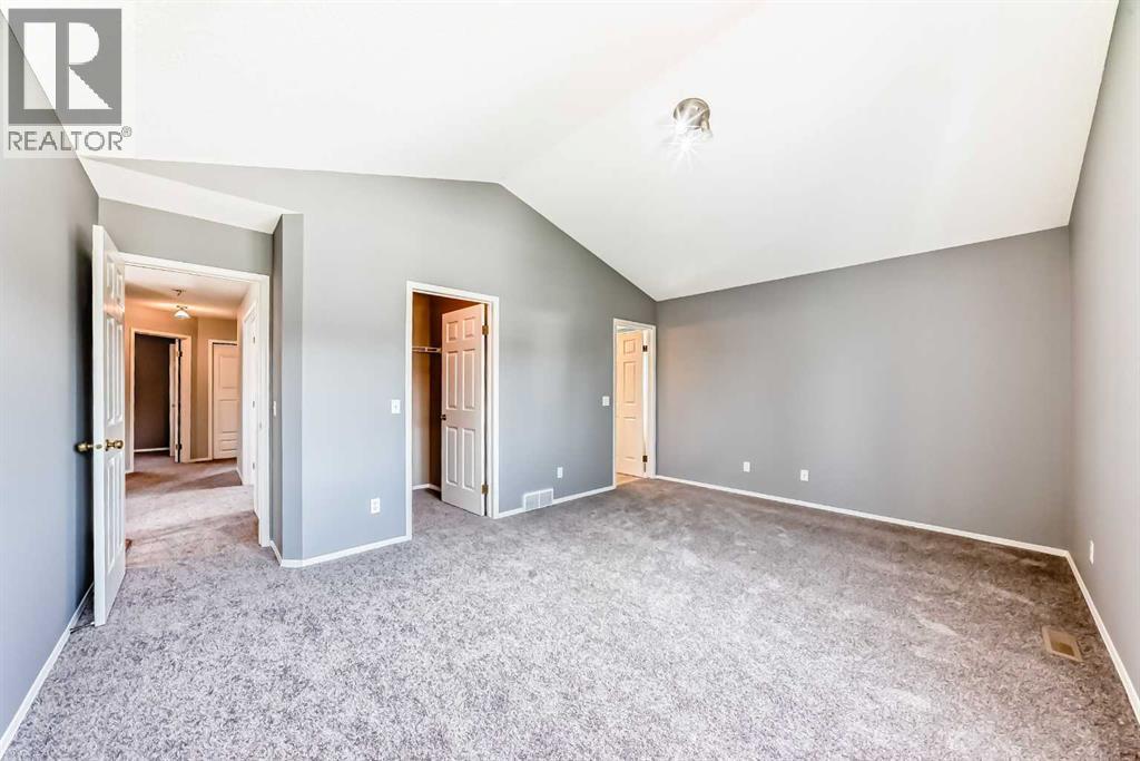 Single Family House for Sale in  Somerset Drive SW Somerset Calgary 