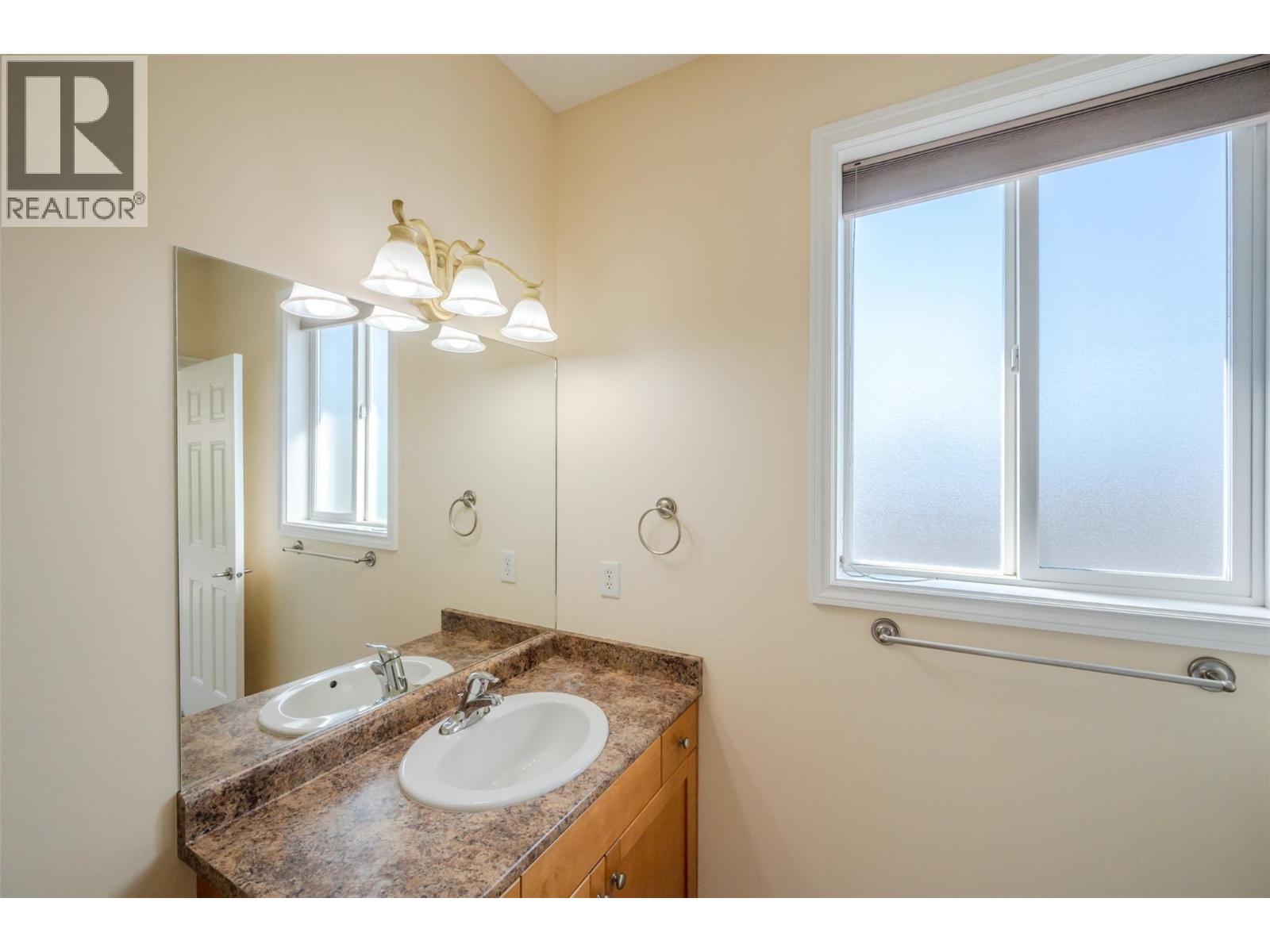 5820 89th Street Unit# 301, Osoyoos