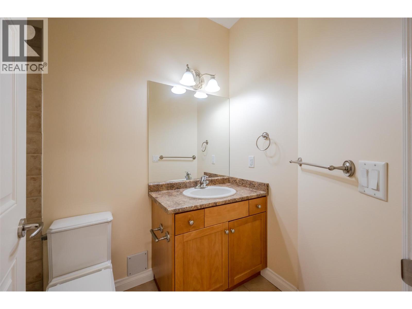 5820 89th Street Unit# 301, Osoyoos