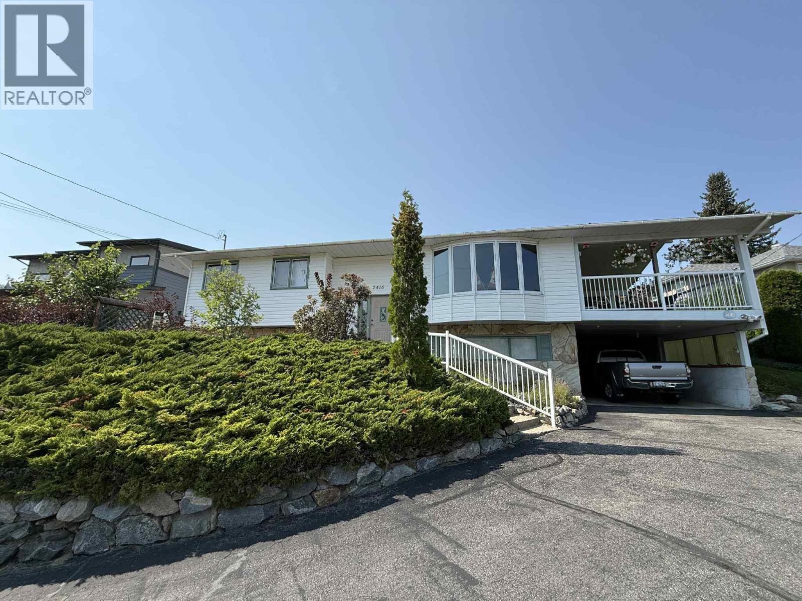 2416 9TH Avenue, Castlegar